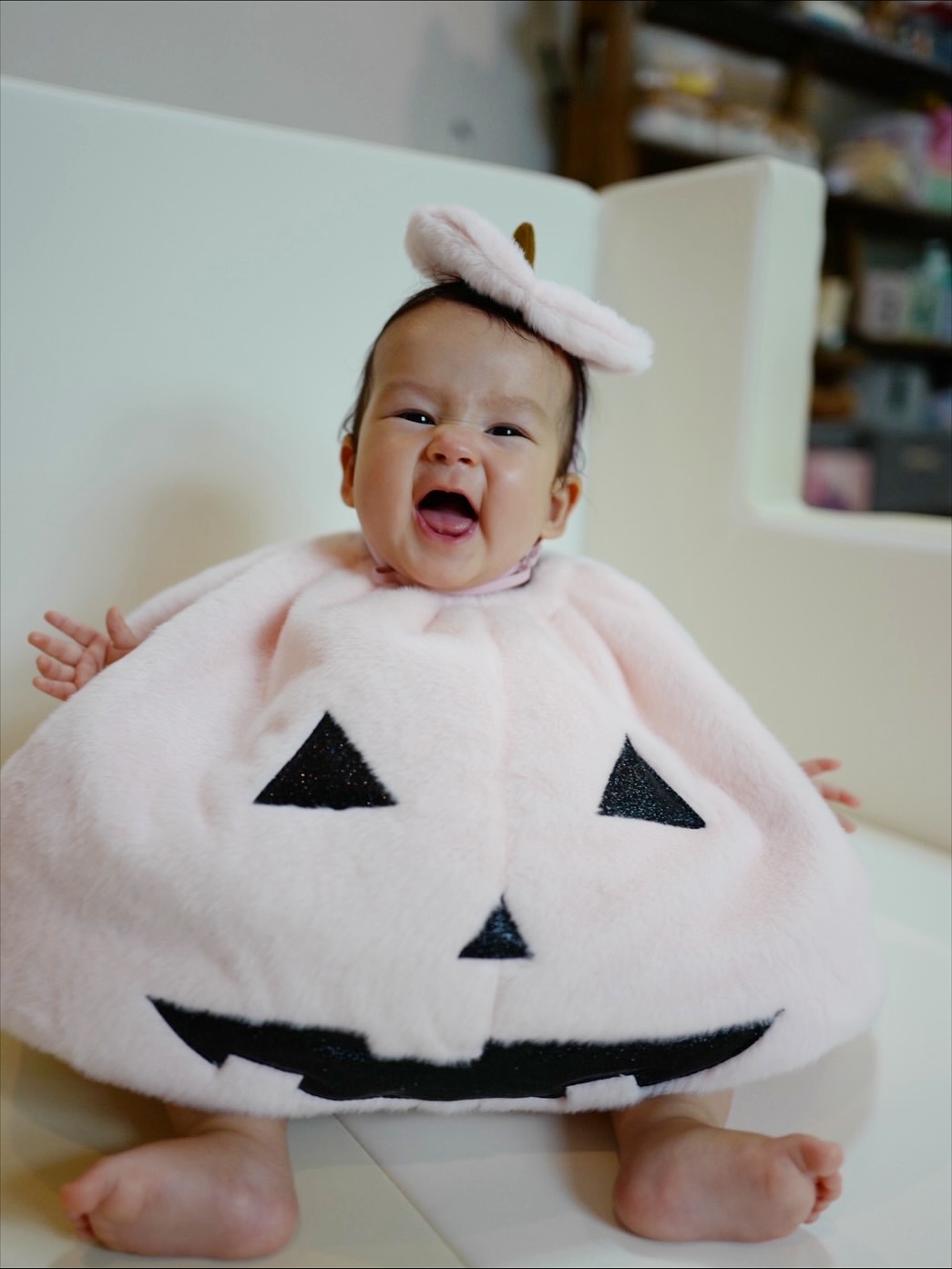 เอมี่ กลิ่นประทุม