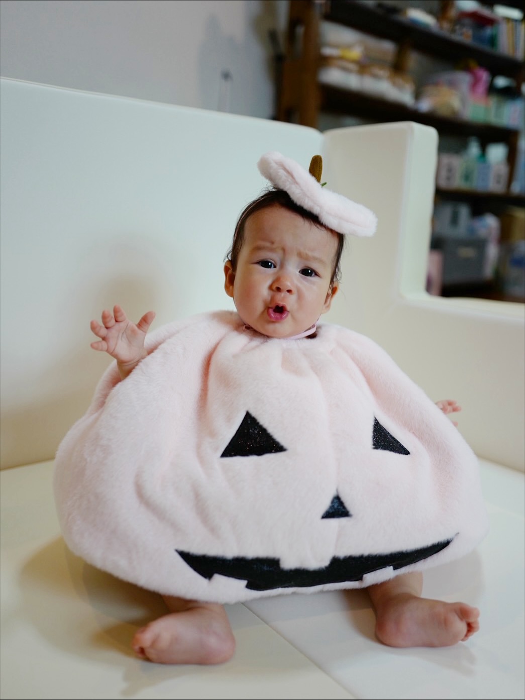 เอมี่ กลิ่นประทุม