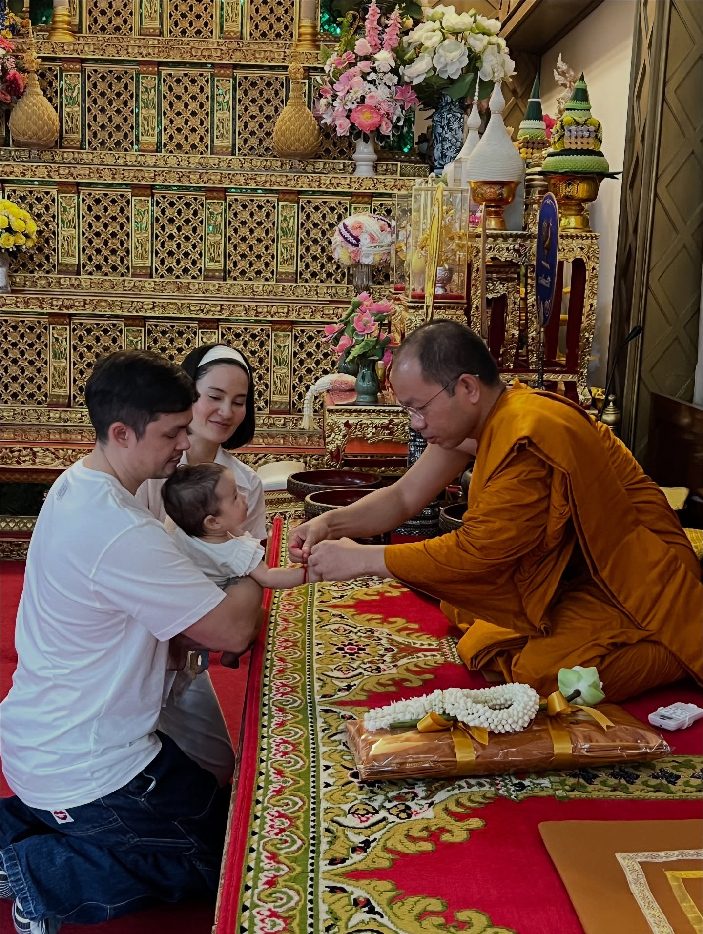 เอมี่ กลิ่นประทุม