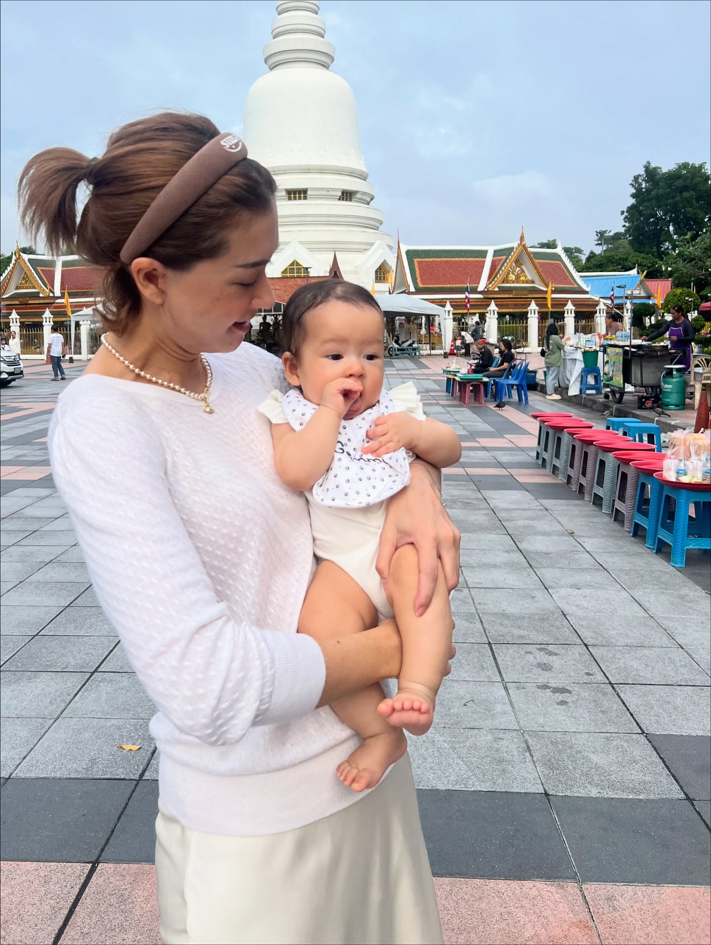 เอมี่ กลิ่นประทุม