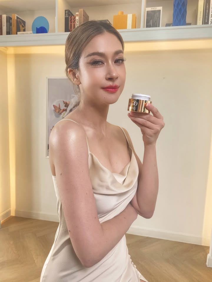 เอมี่ กลิ่นประทุม