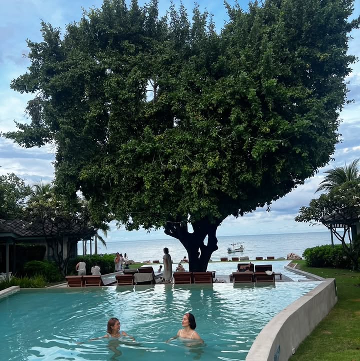 เอมี่ กลิ่นประทุม