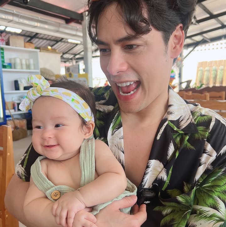 เอมี่ กลิ่นประทุม