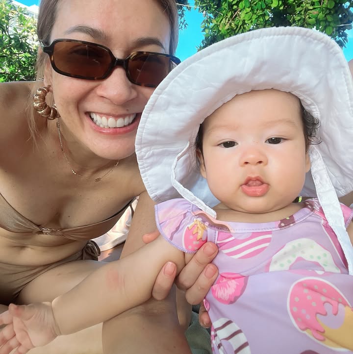 เอมี่ กลิ่นประทุม