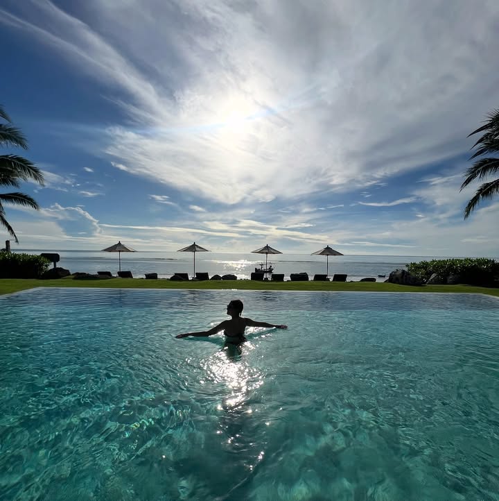 เอมี่ กลิ่นประทุม