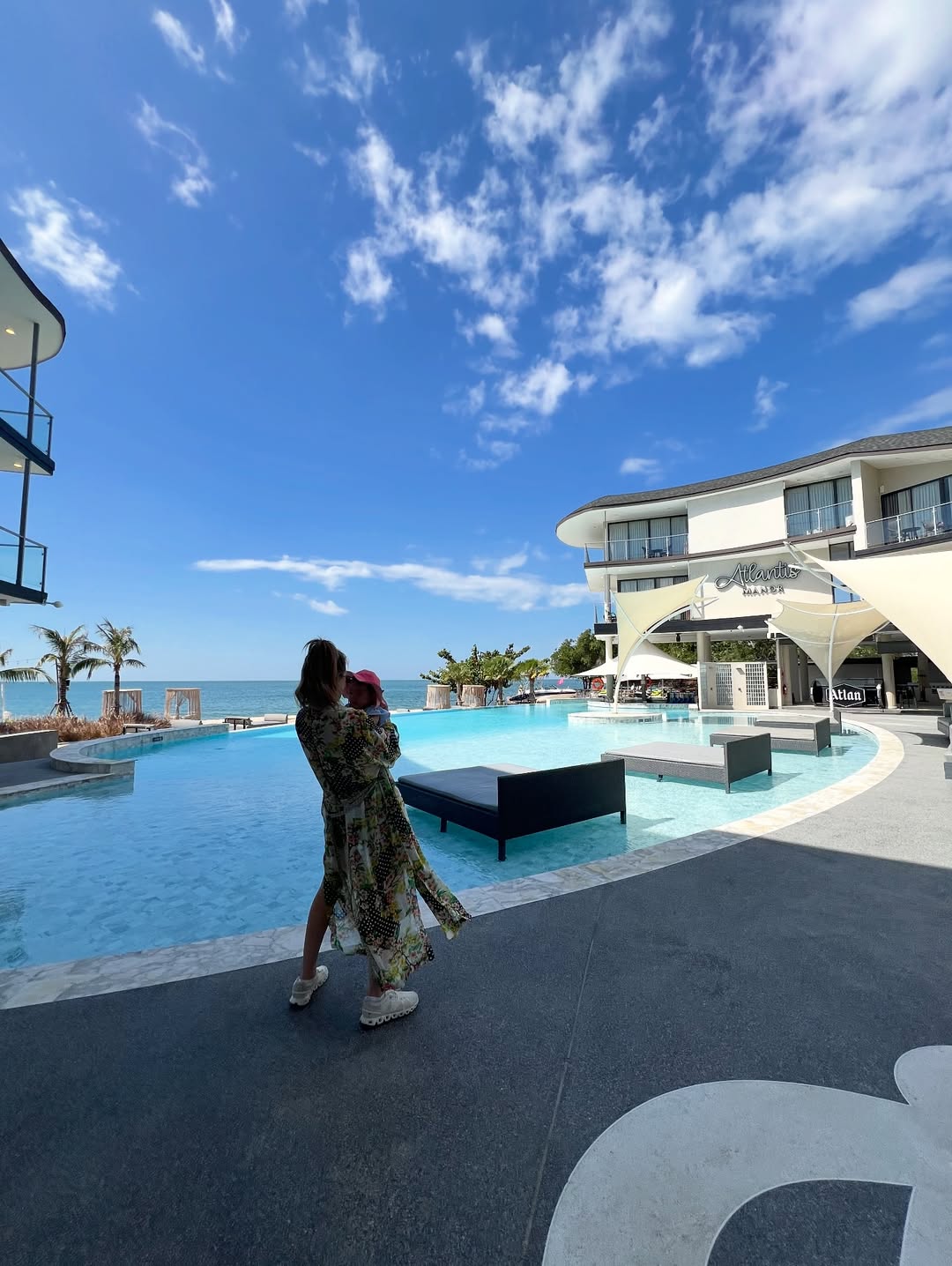 เอมี่ กลิ่นประทุม