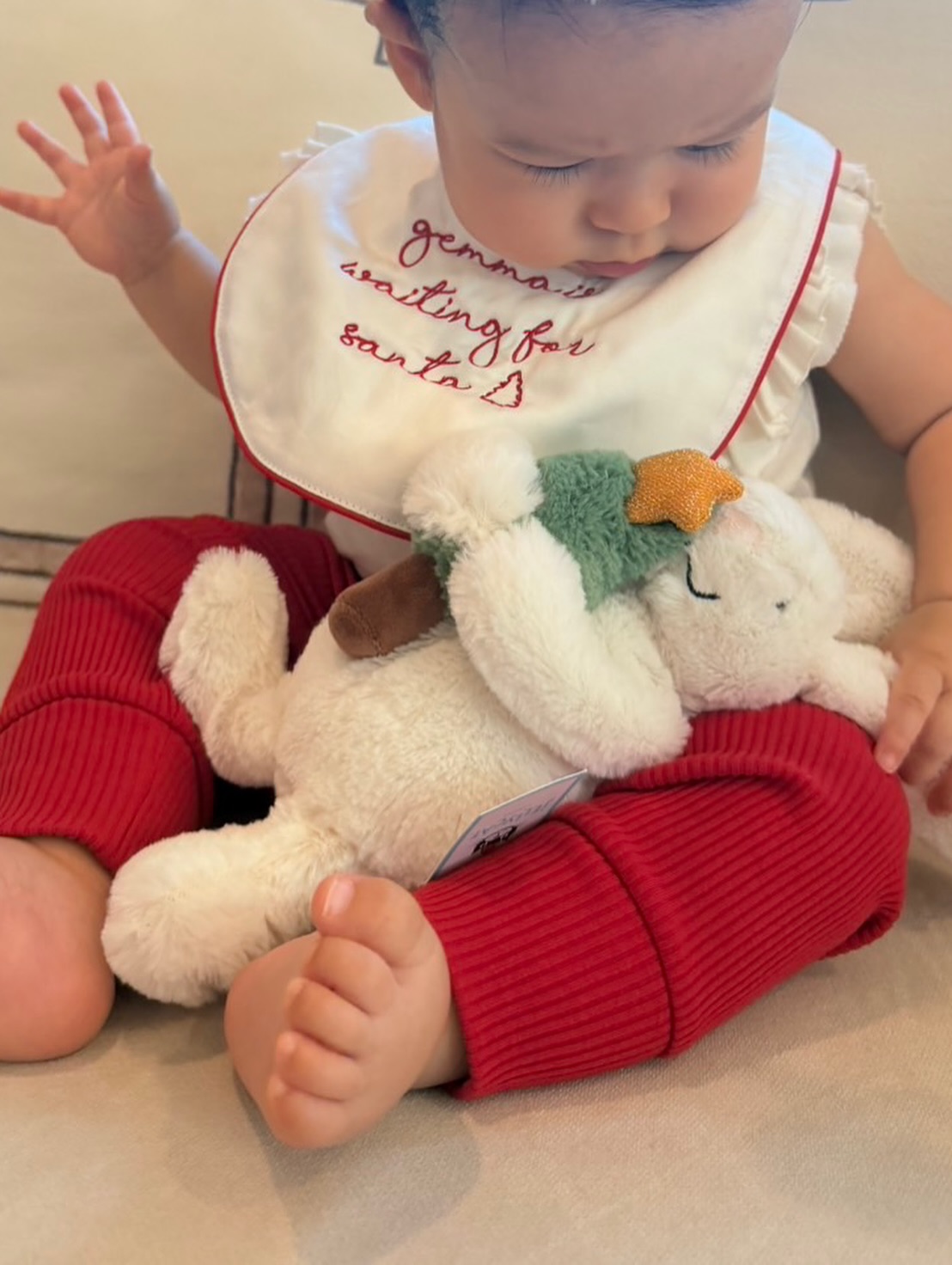 เอมี่ กลิ่นประทุม