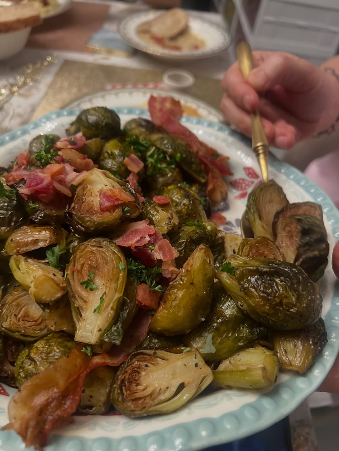 เอมี่ กลิ่นประทุม