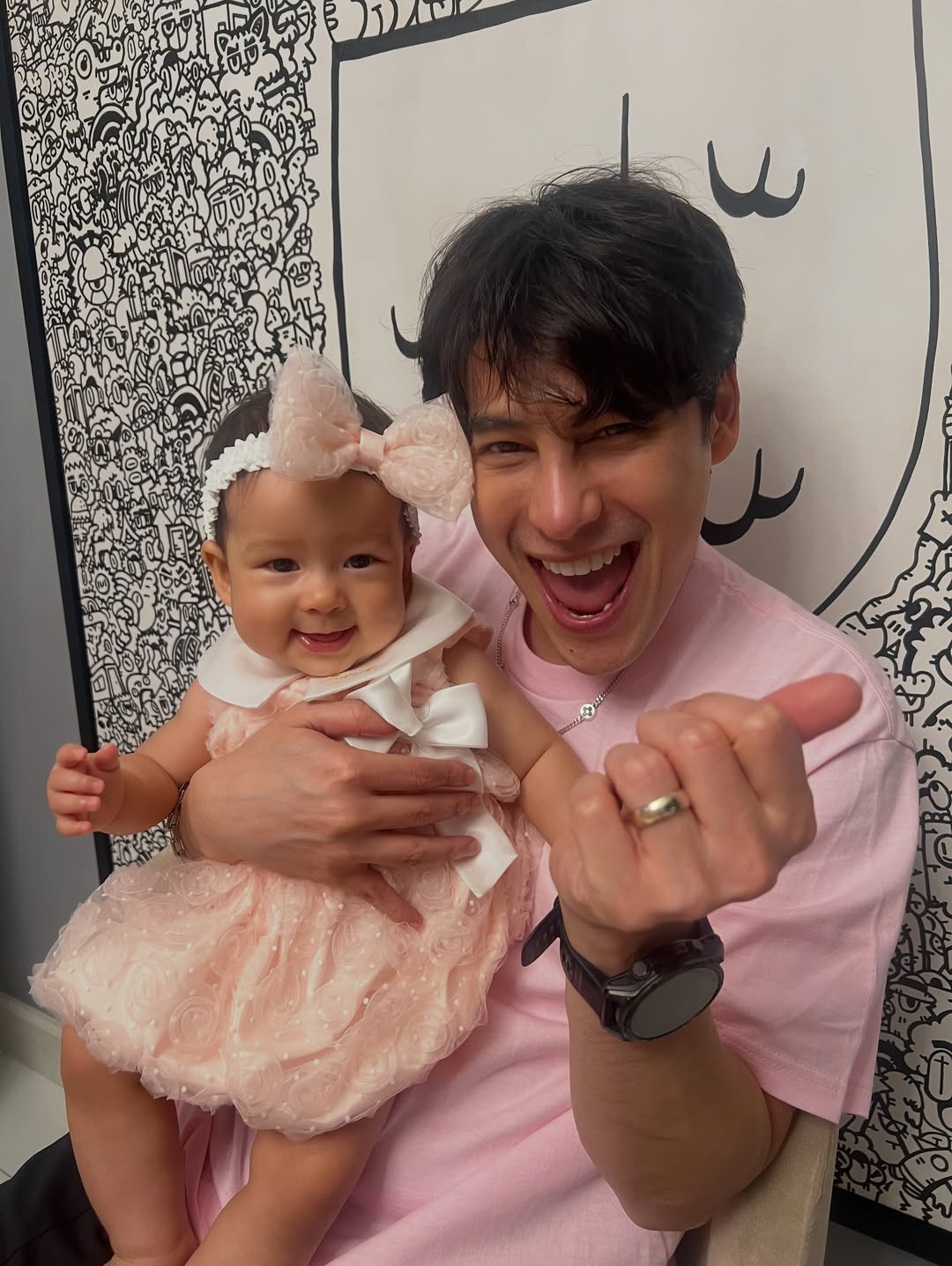 เอมี่ กลิ่นประทุม