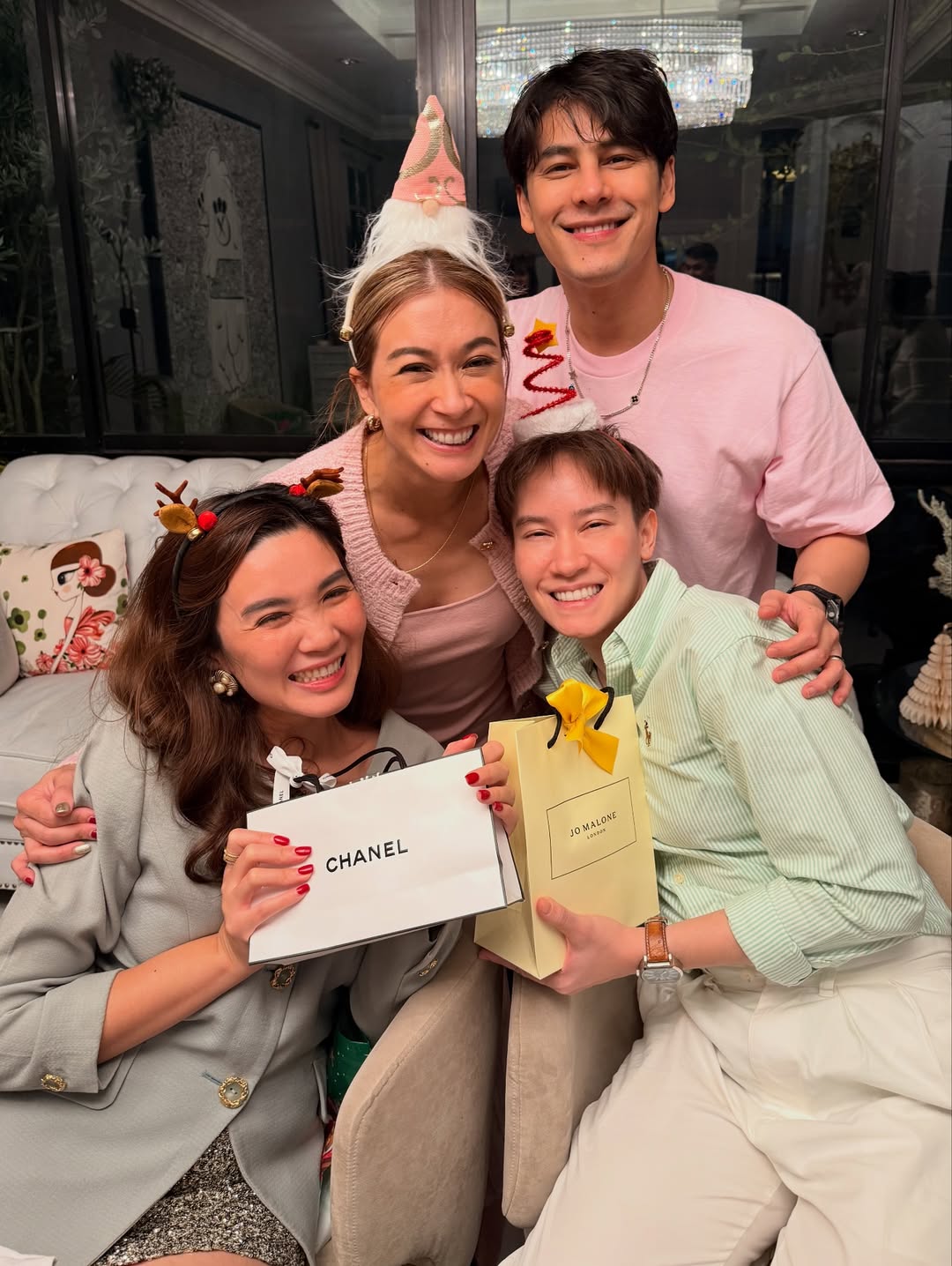 เอมี่ กลิ่นประทุม