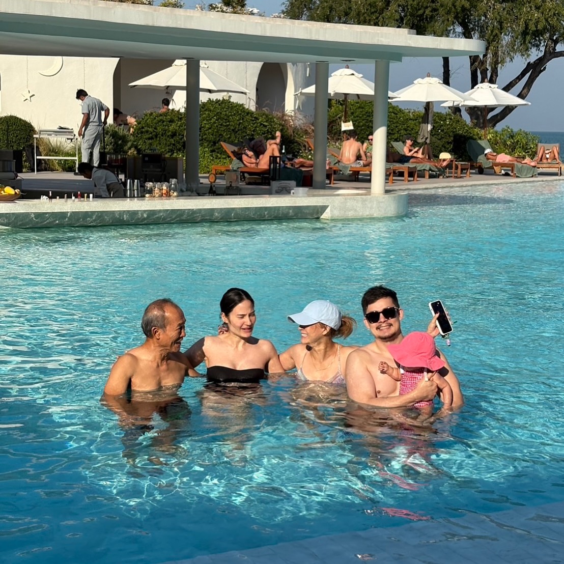 เอมี่ กลิ่นประทุม