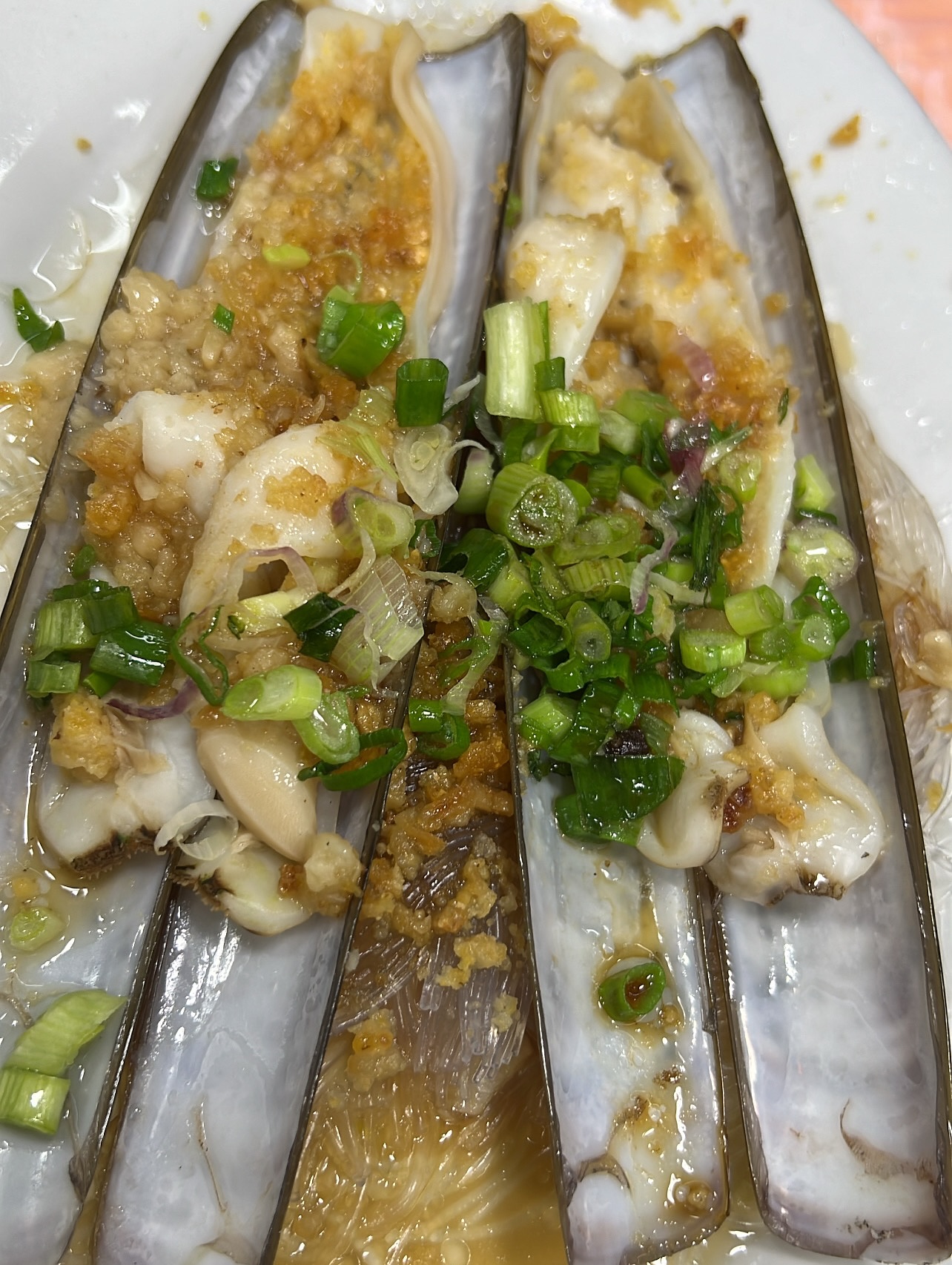 เอมี่ กลิ่นประทุม