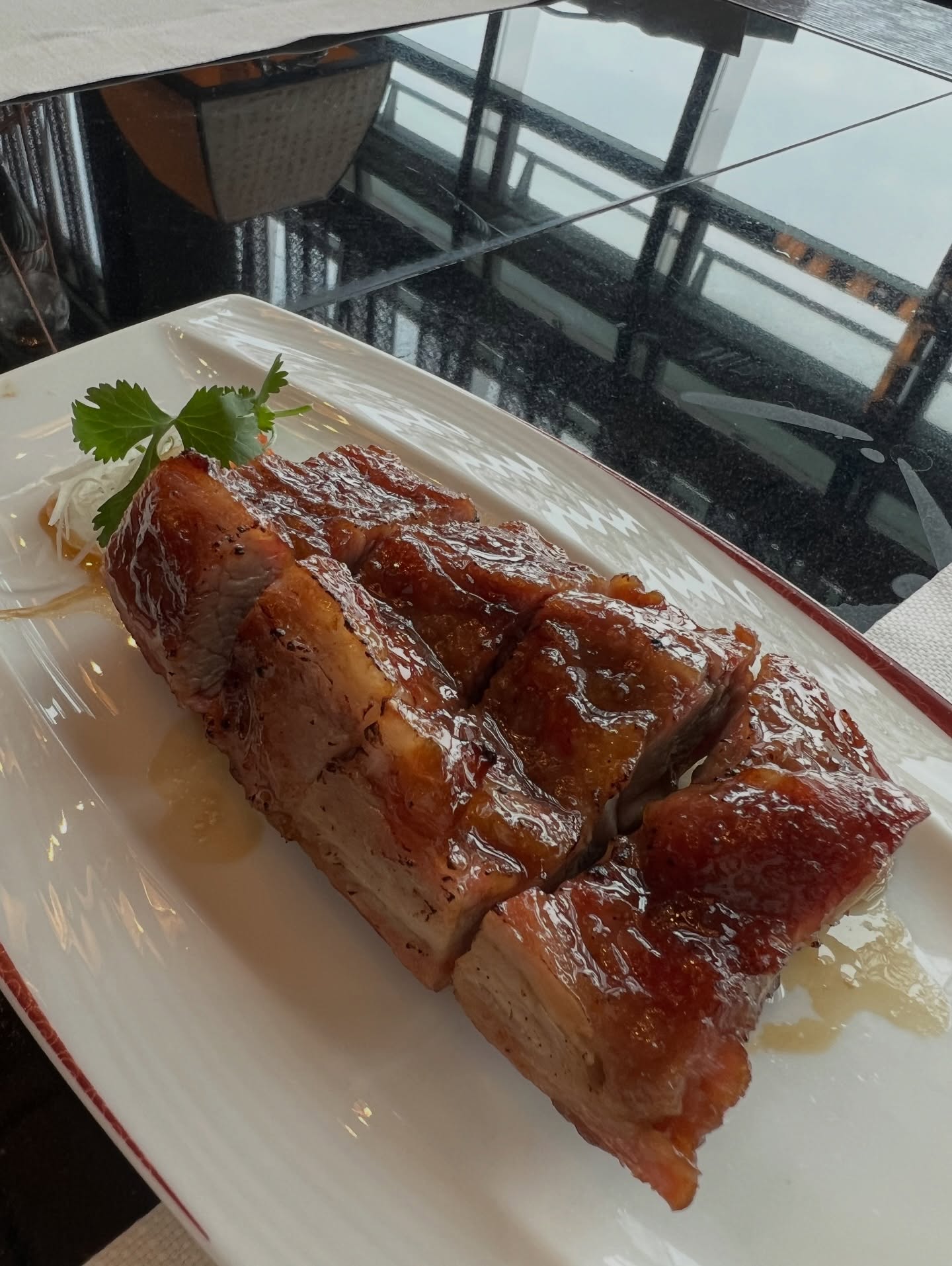 เอมี่ กลิ่นประทุม