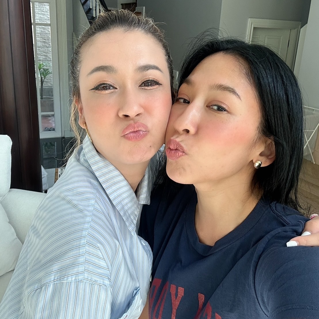 เอมี่ กลิ่นประทุม