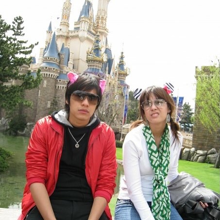 เอมี่ กลิ่นประทุม