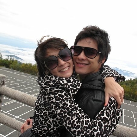 เอมี่ กลิ่นประทุม