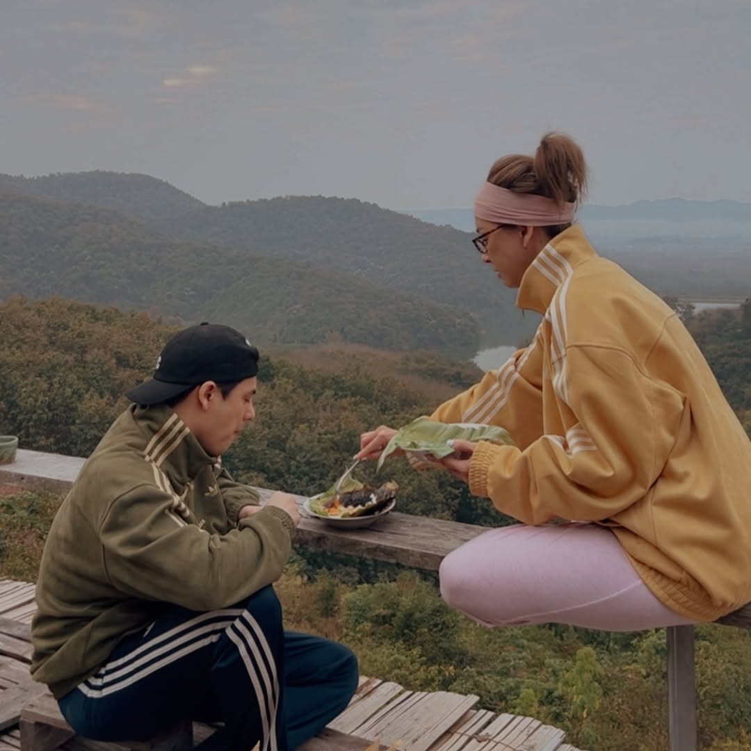 เอมี่ กลิ่นประทุม