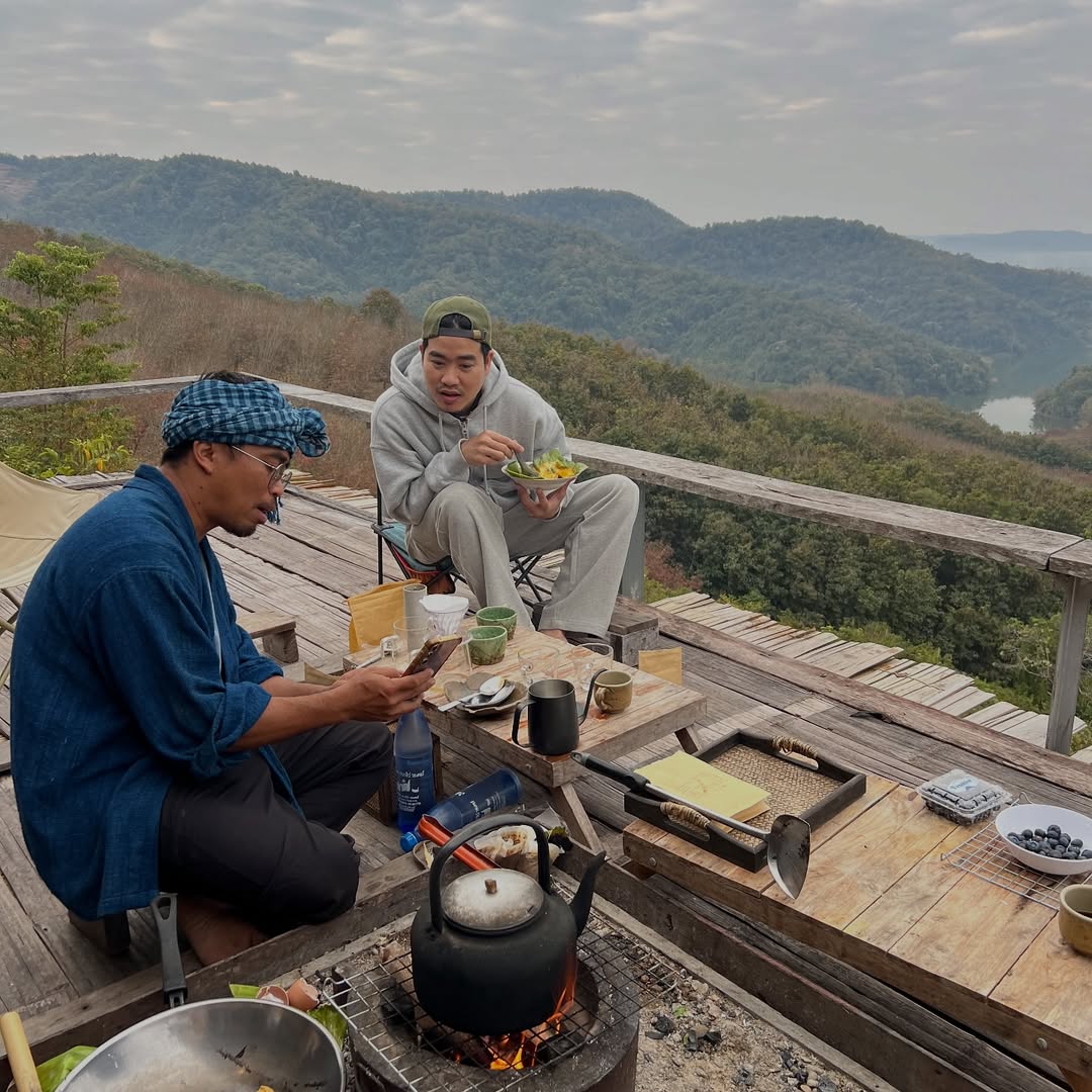 เอมี่ กลิ่นประทุม