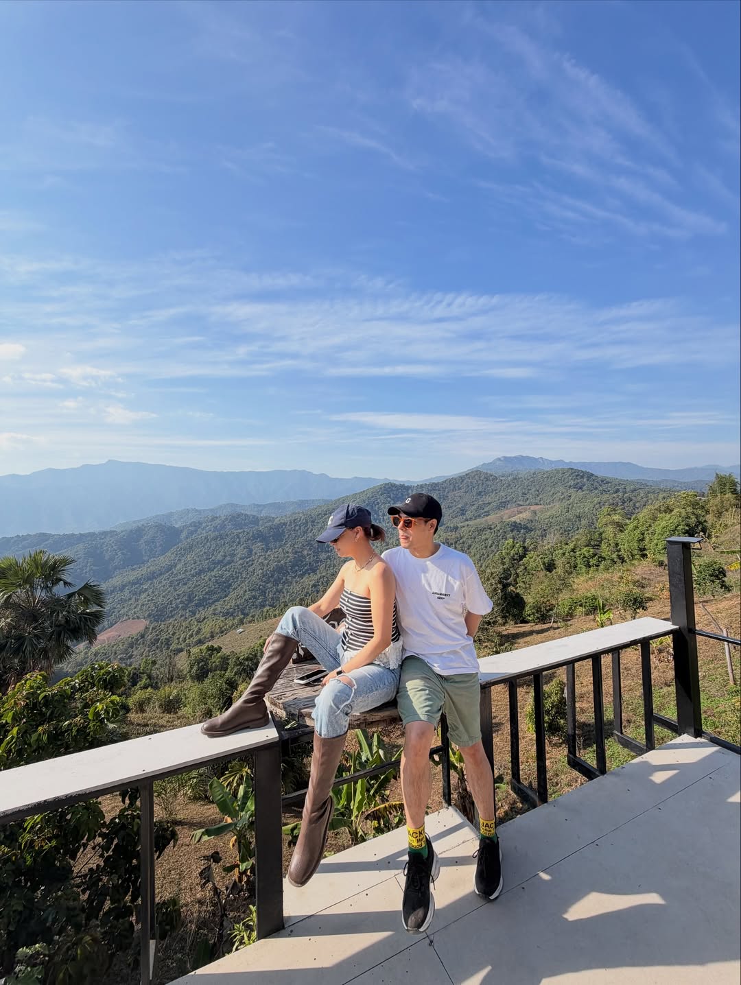 เอมี่ กลิ่นประทุม