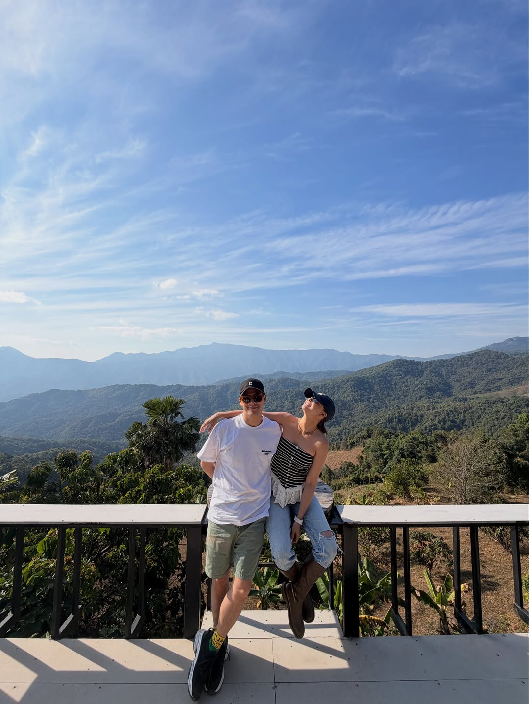 เอมี่ กลิ่นประทุม