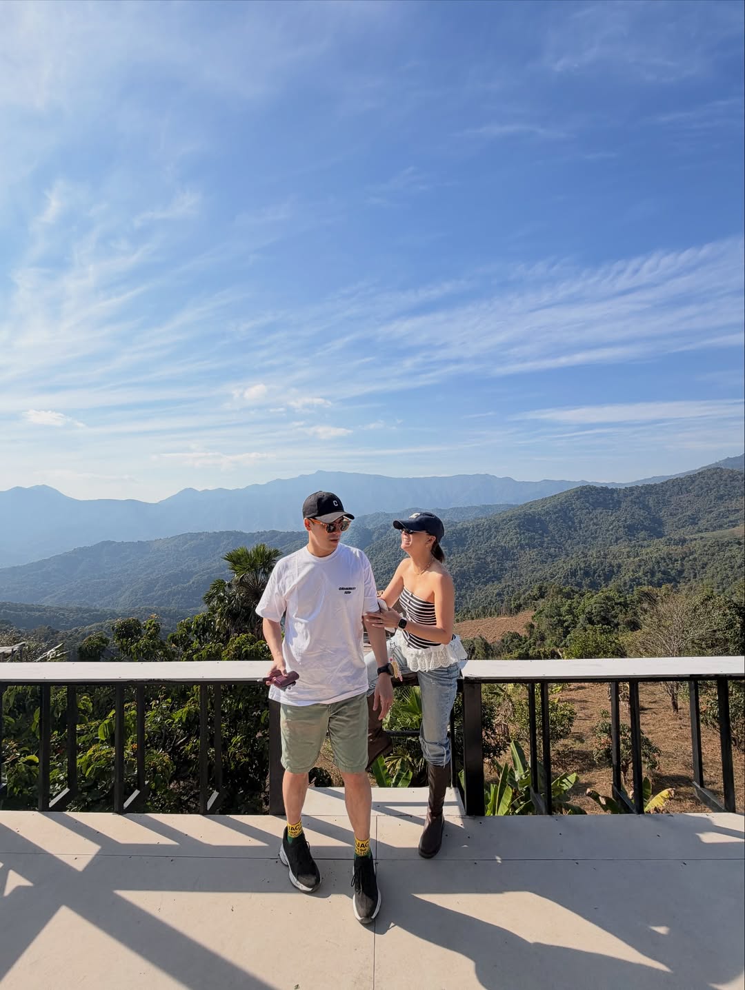 เอมี่ กลิ่นประทุม