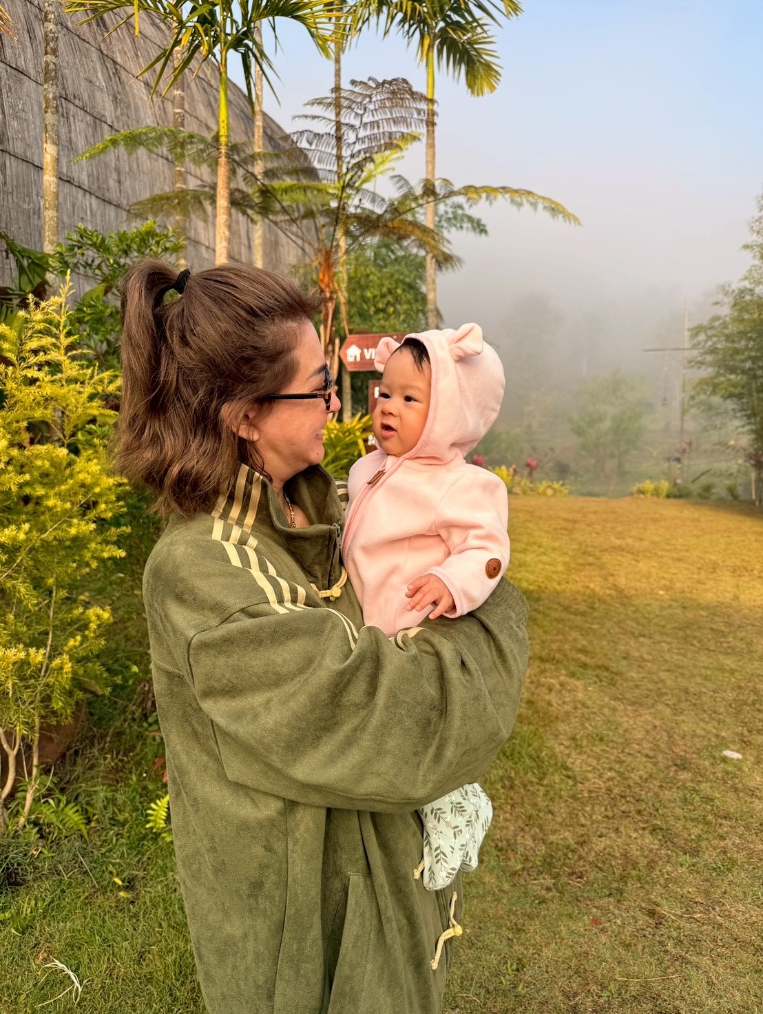 เอมี่ กลิ่นประทุม