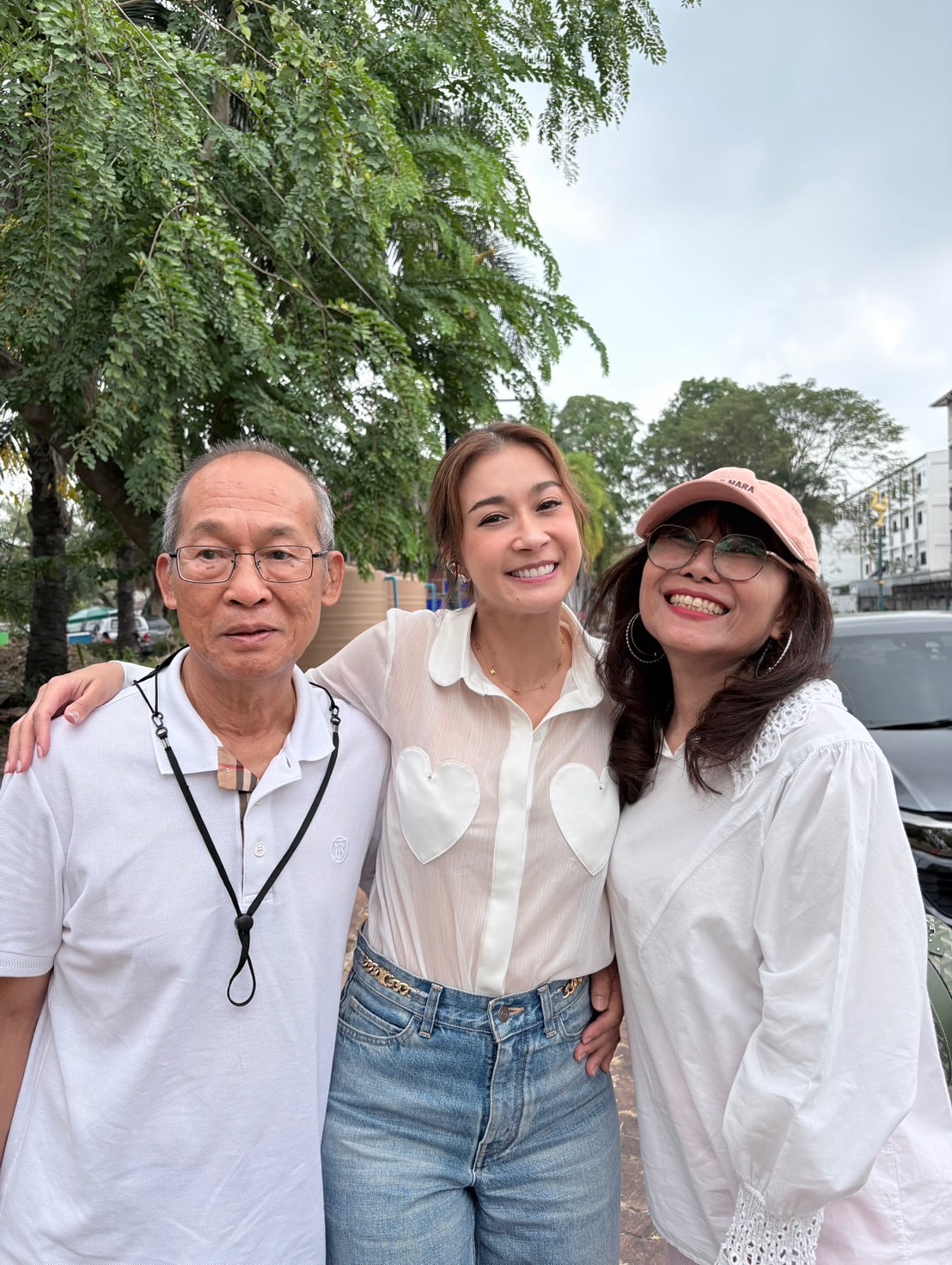 เอมี่ กลิ่นประทุม