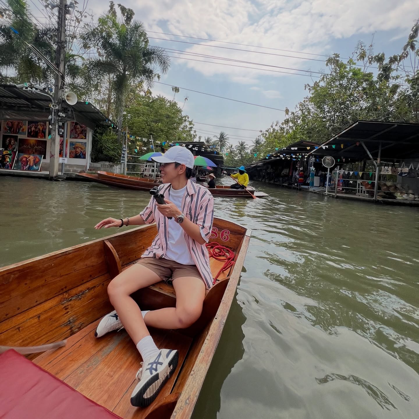 เอมี่ กลิ่นประทุม