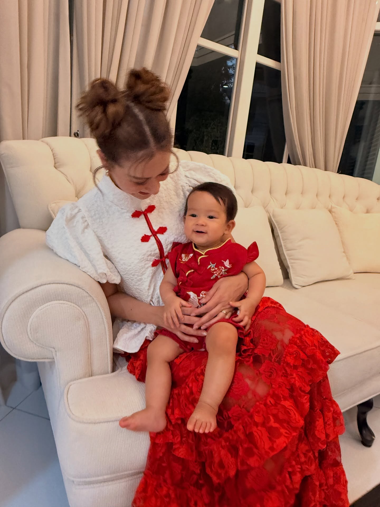 เอมี่ กลิ่นประทุม