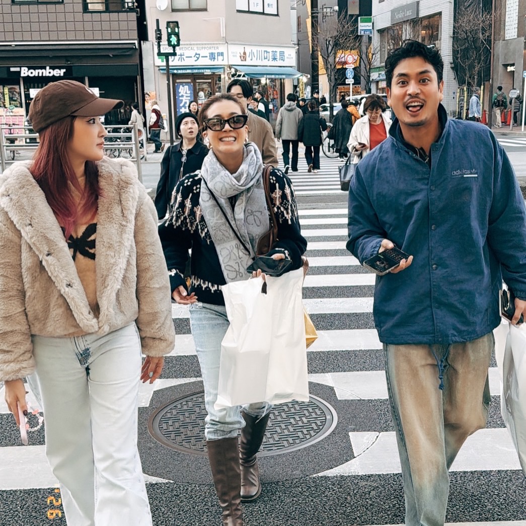 เอมี่ กลิ่นประทุม