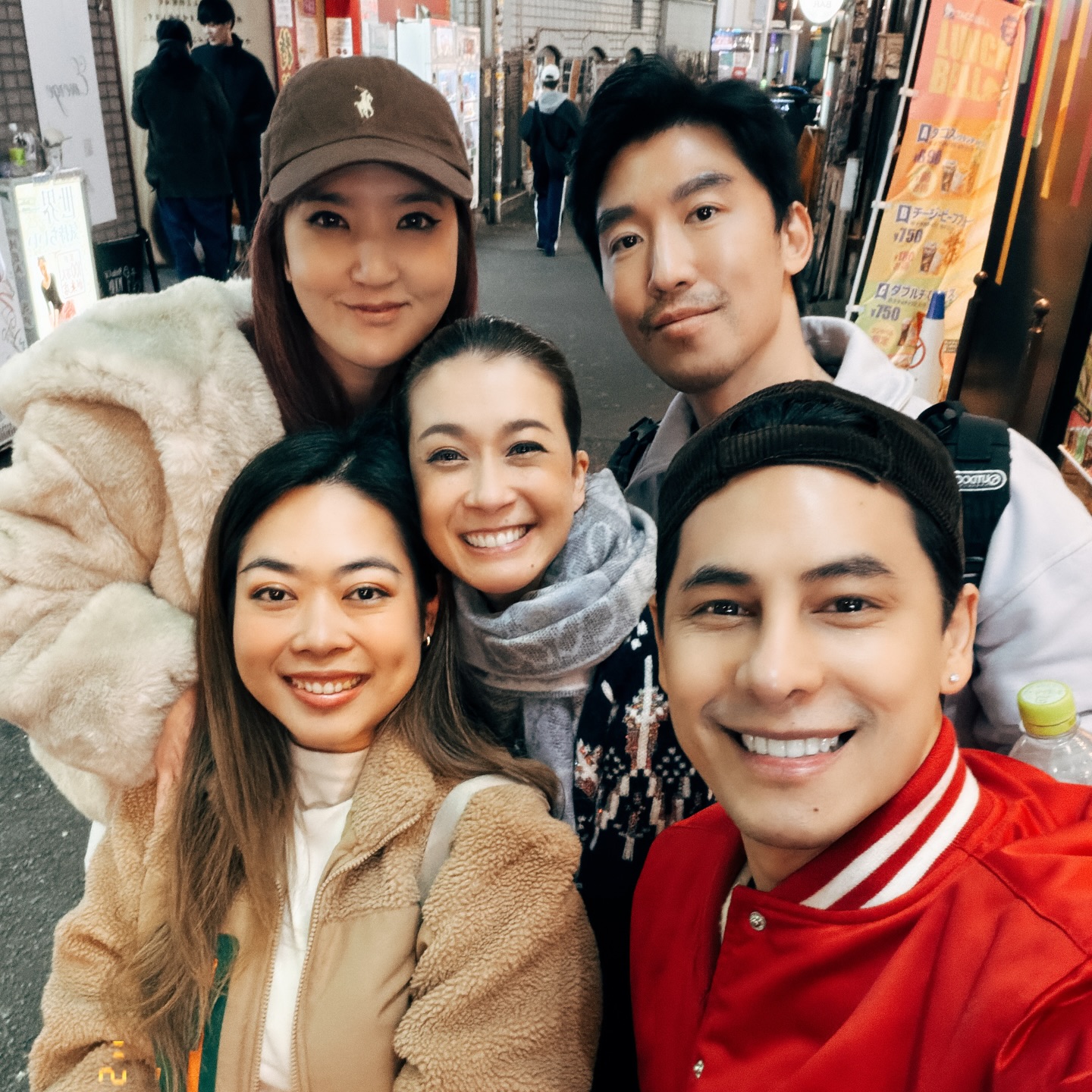 เอมี่ กลิ่นประทุม