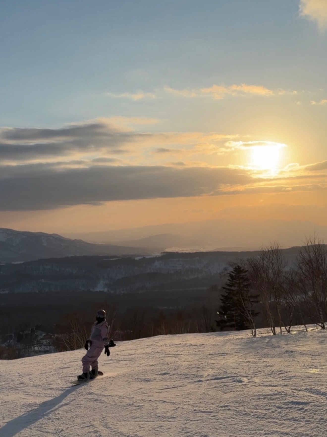 เอมี่ กลิ่นประทุม