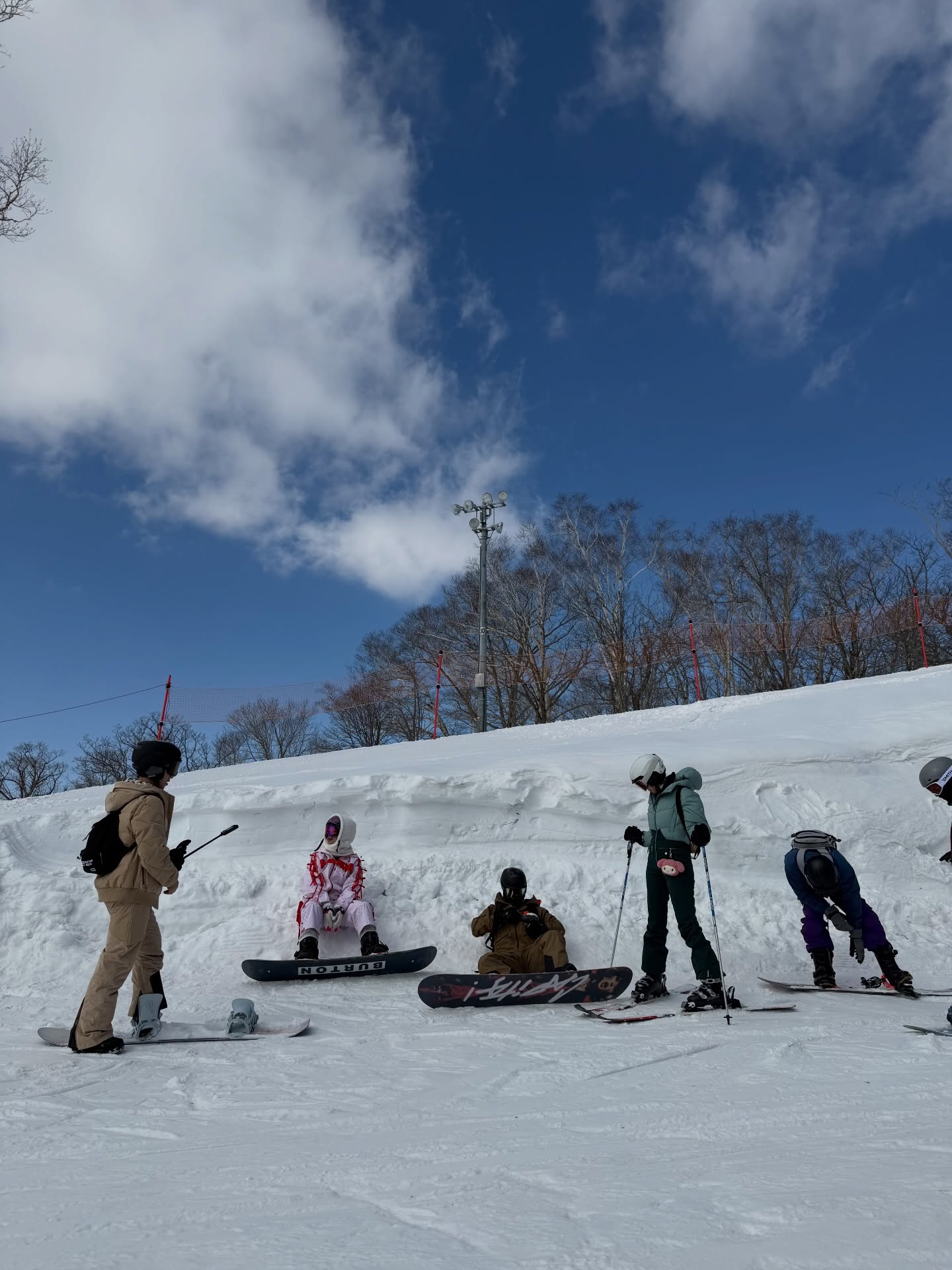 เอมี่ กลิ่นประทุม