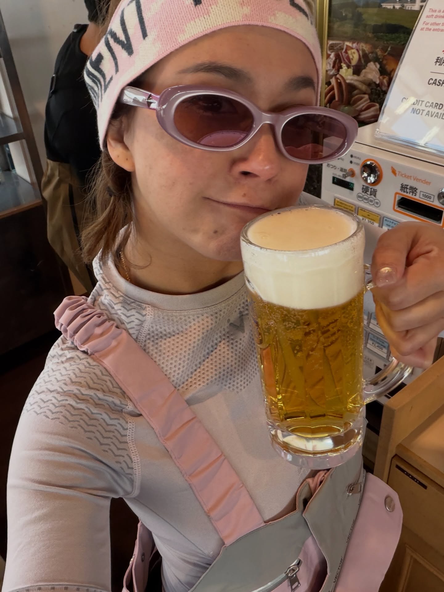 เอมี่ กลิ่นประทุม