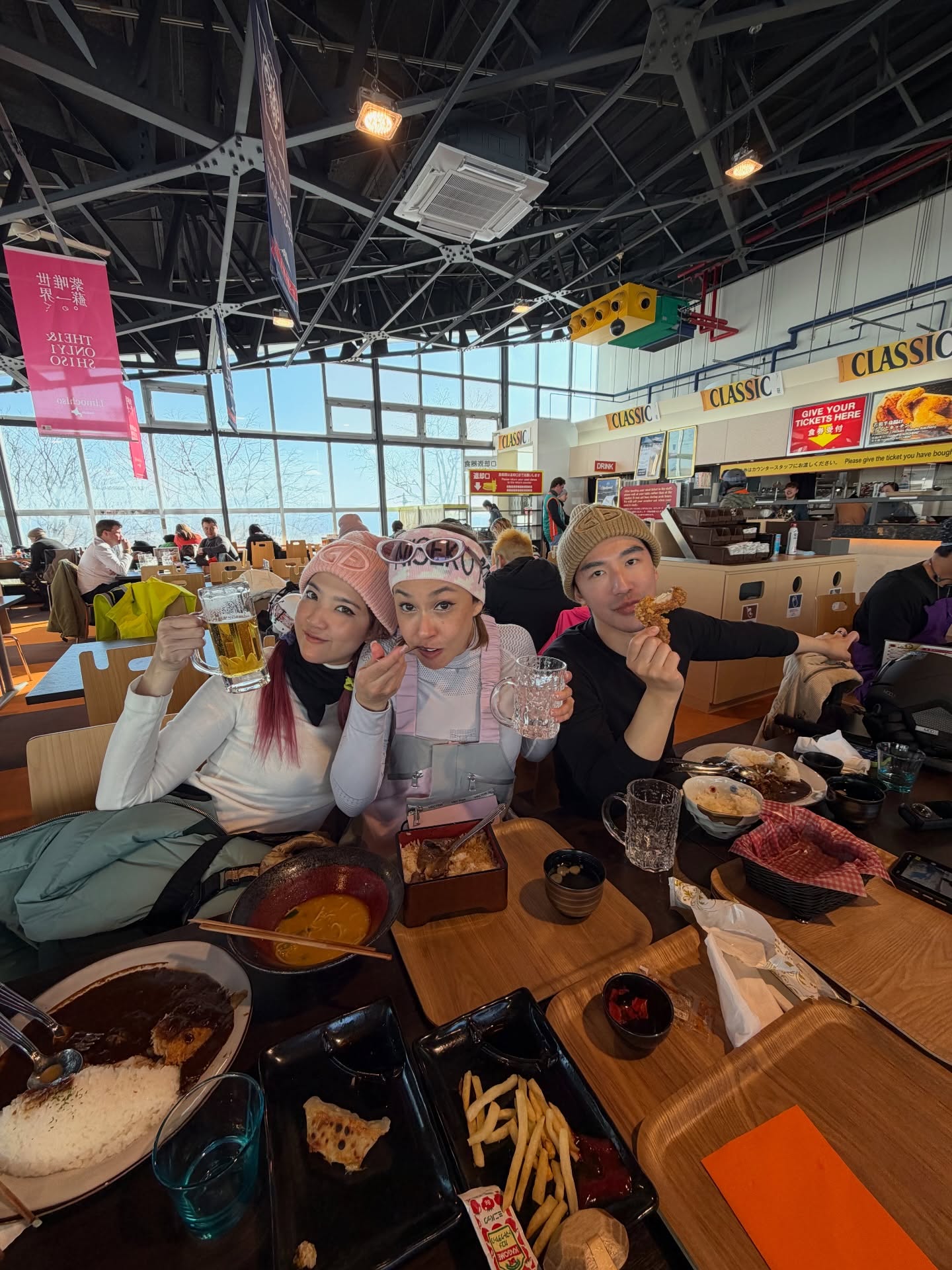 เอมี่ กลิ่นประทุม