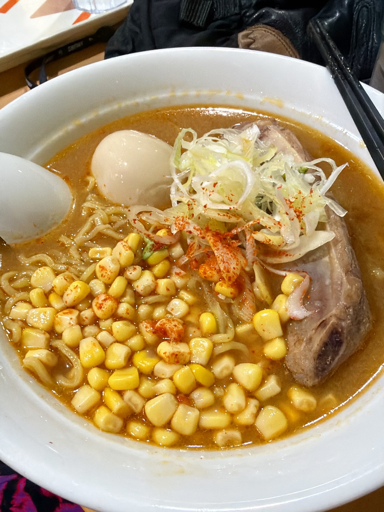 เอมี่ กลิ่นประทุม