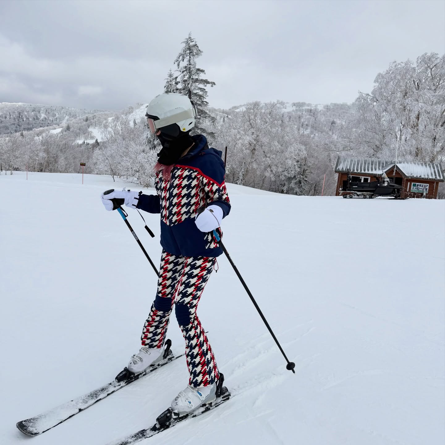 เอมี่ กลิ่นประทุม