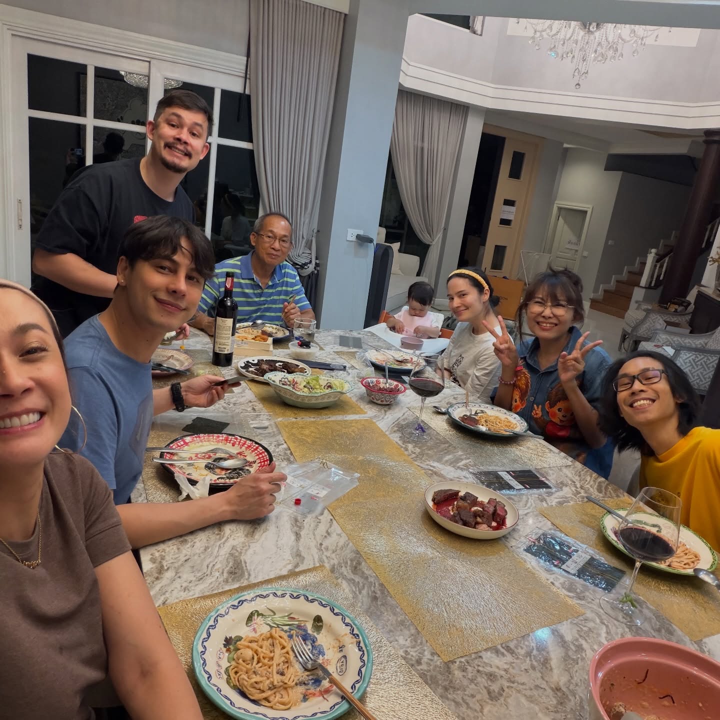 เอมี่ กลิ่นประทุม