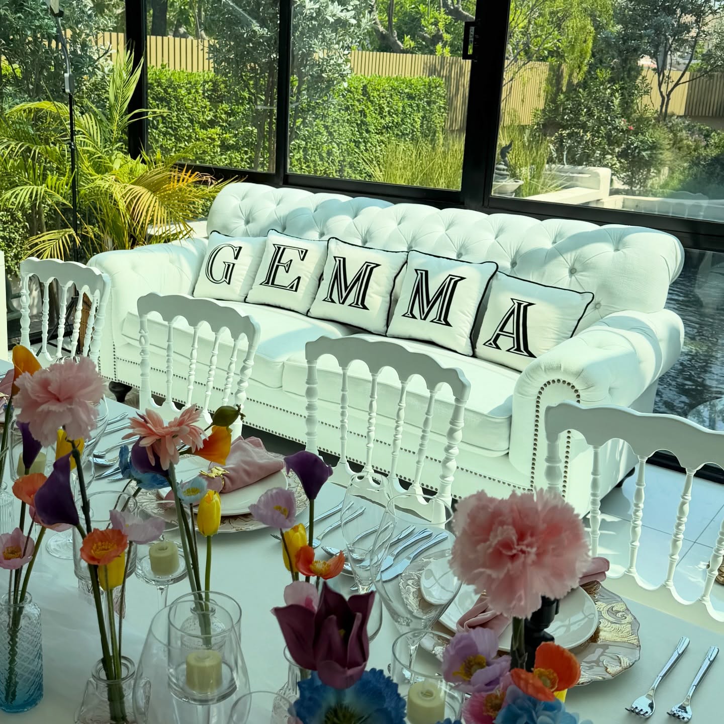 เอมี่ กลิ่นประทุม