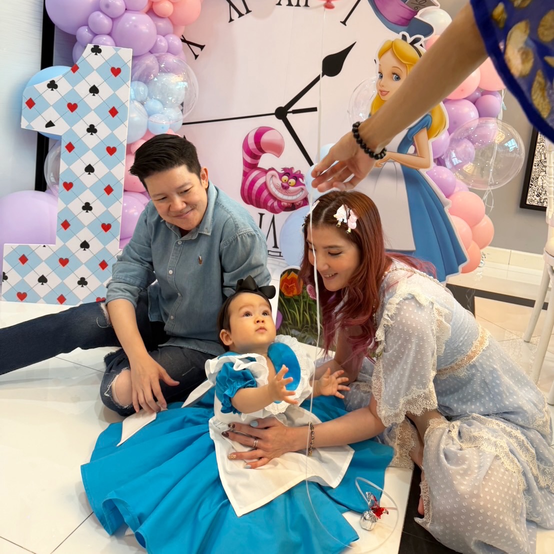 เอมี่ กลิ่นประทุม