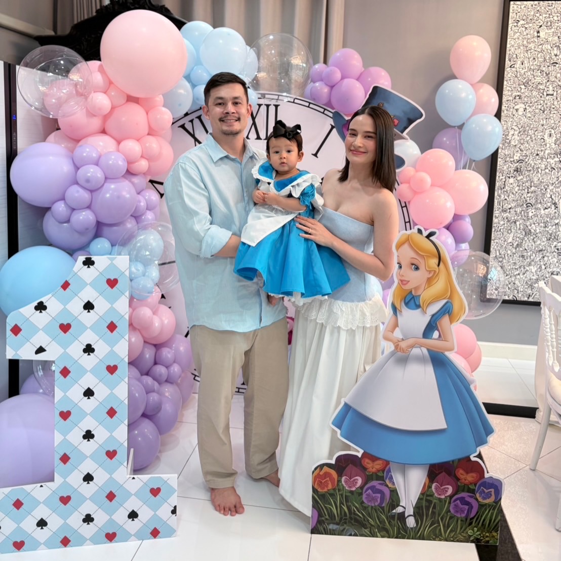 เอมี่ กลิ่นประทุม