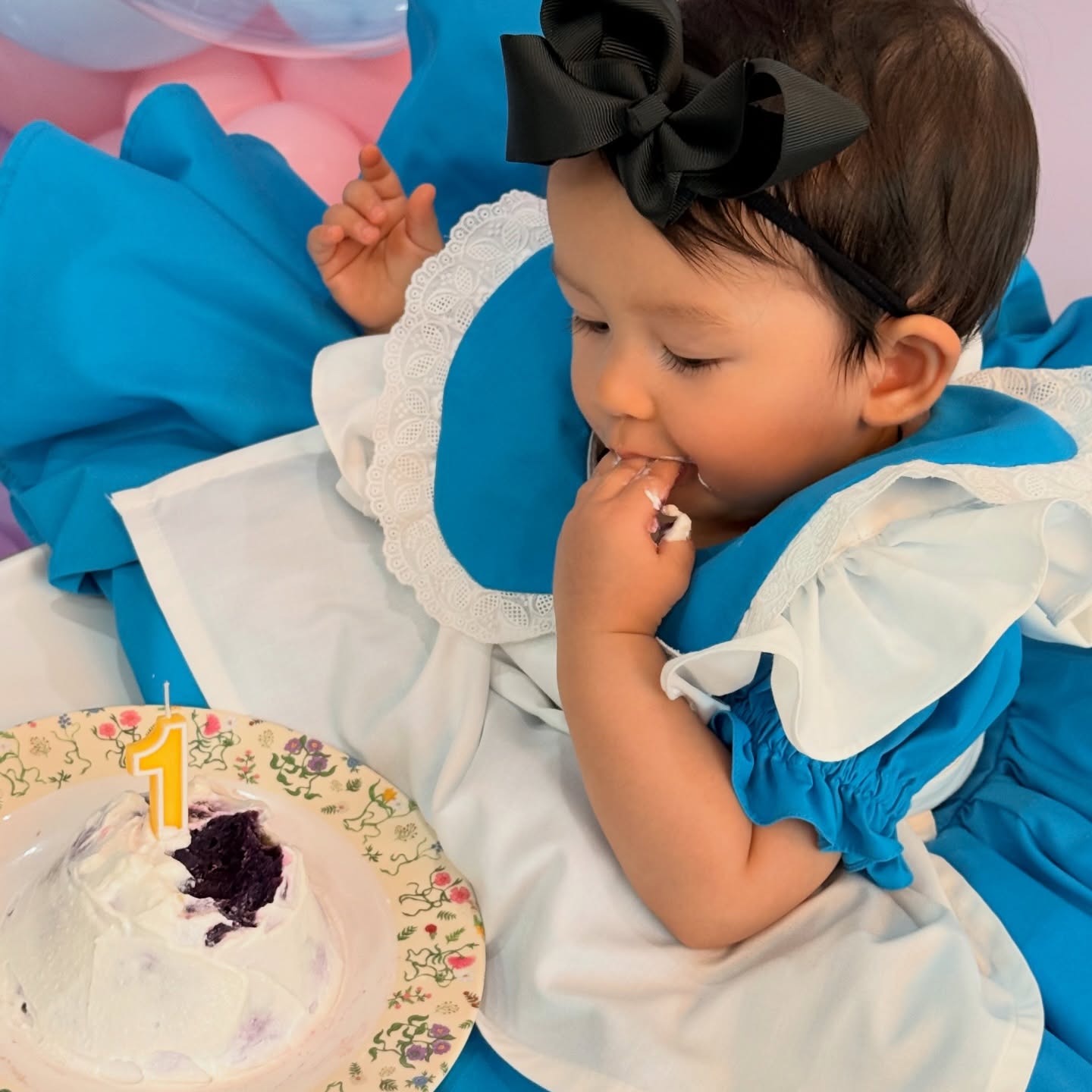 เอมี่ กลิ่นประทุม