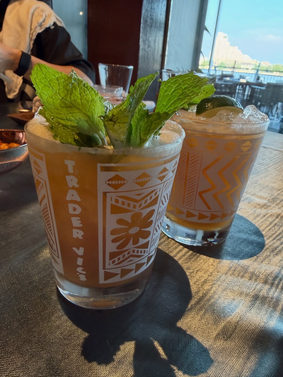 เอมี่ กลิ่นประทุม