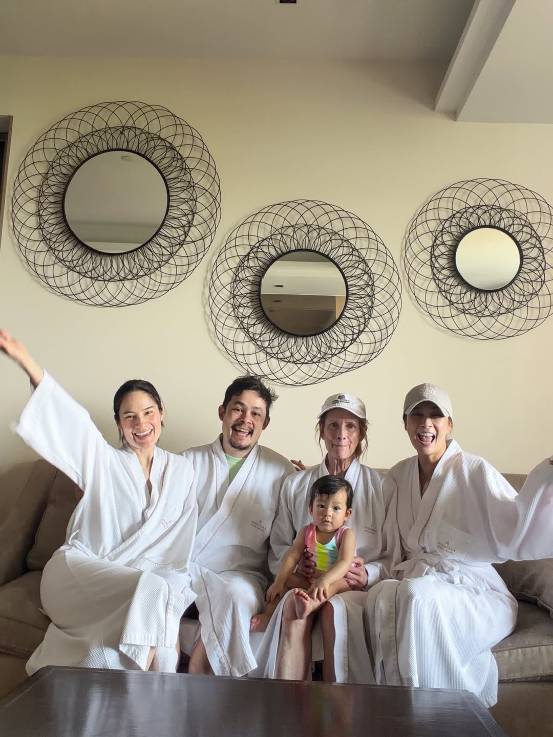 เอมี่ กลิ่นประทุม