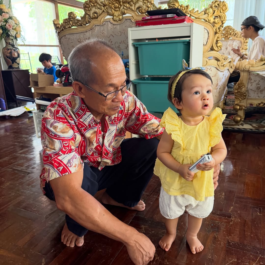 เอมี่ กลิ่นประทุม