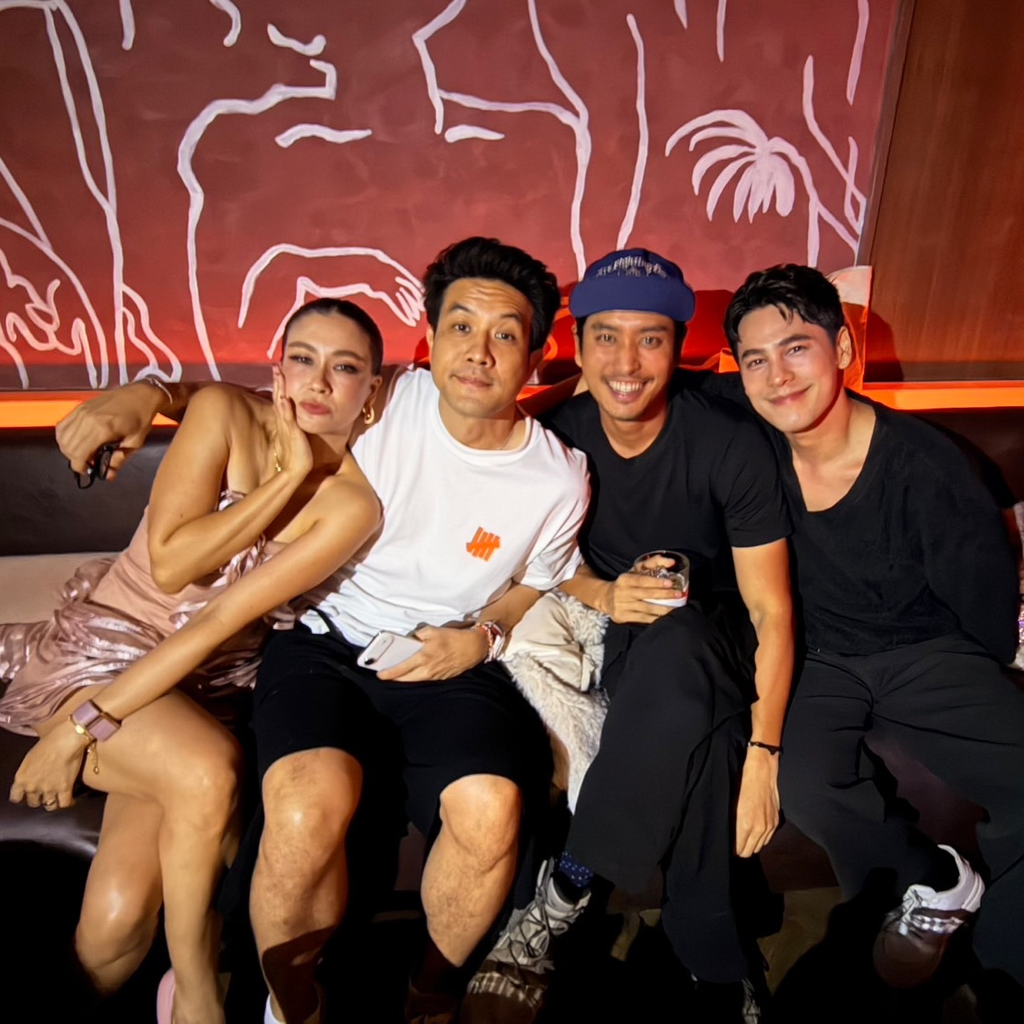 เอมี่ กลิ่นประทุม