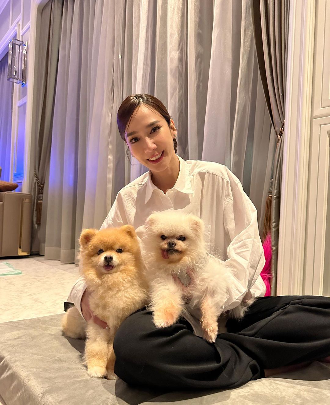 อั้ม - พัชราภา ไชยเชื้อ