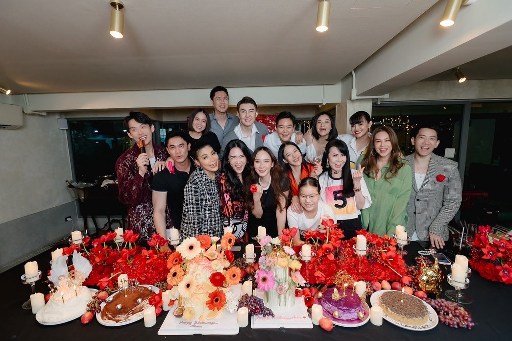 อั้ม - พัชราภา ไชยเชื้อ