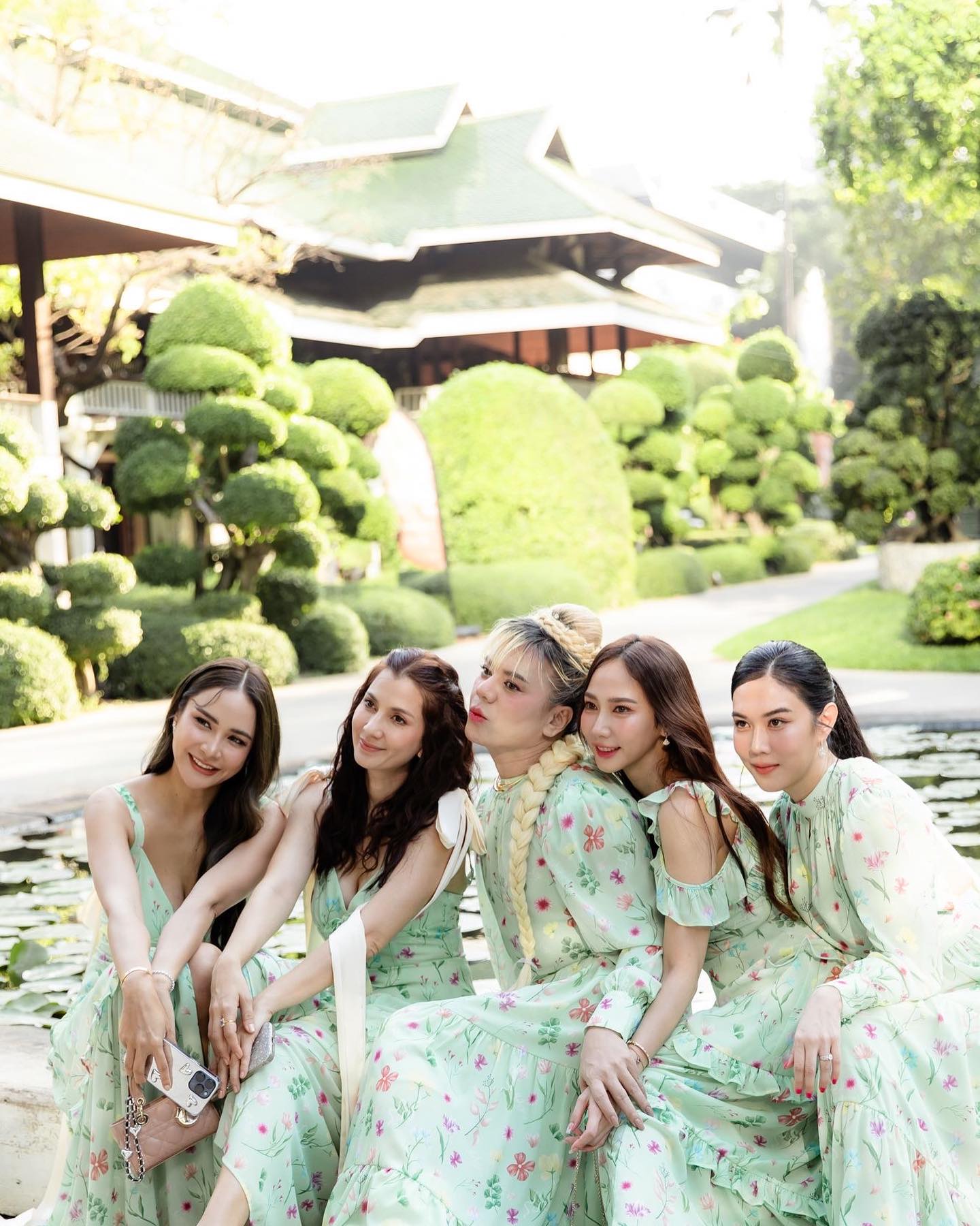 อั้ม - พัชราภา ไชยเชื้อ