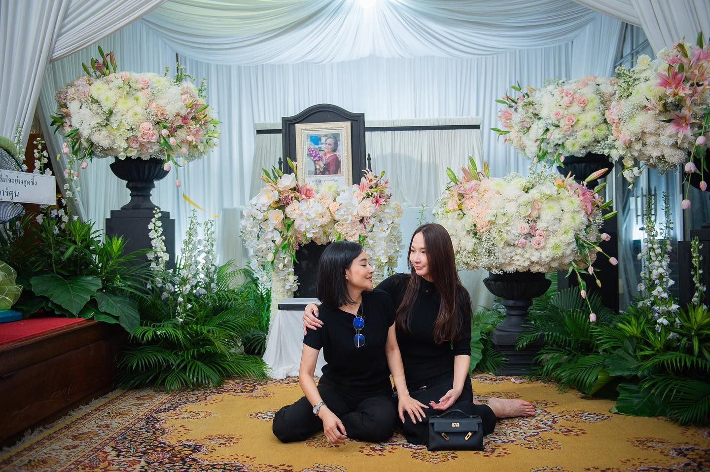 อั้ม - พัชราภา ไชยเชื้อ